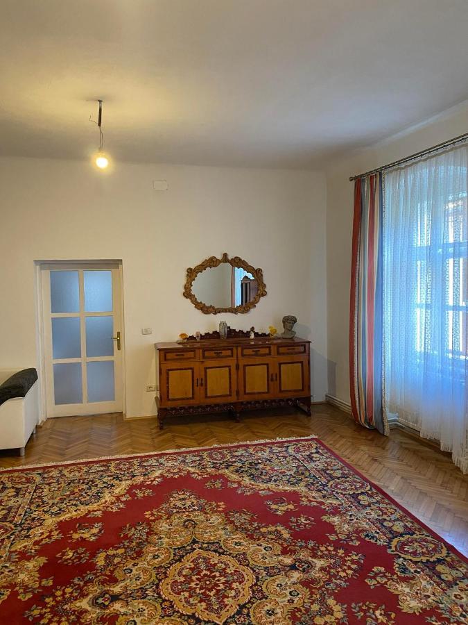 Apartament Istoric Ultracentral - With Parking Nagyszeben Kültér fotó